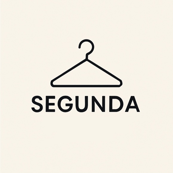 Meet your Posher, Kassy - Picture 1 of 2